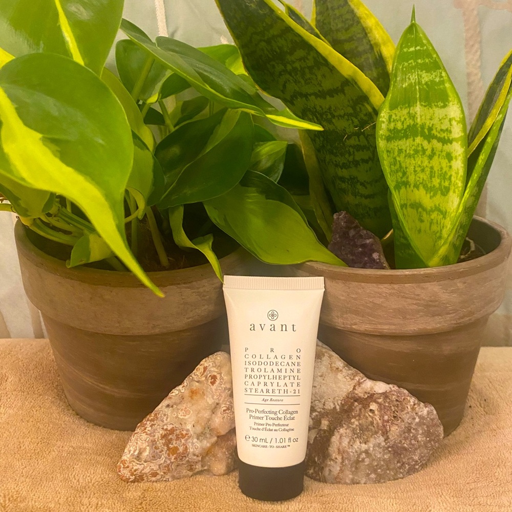 5/$46 Avant Pro Perfecting Collagen Primer